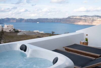 Zen Villa Outside Jacuzzi